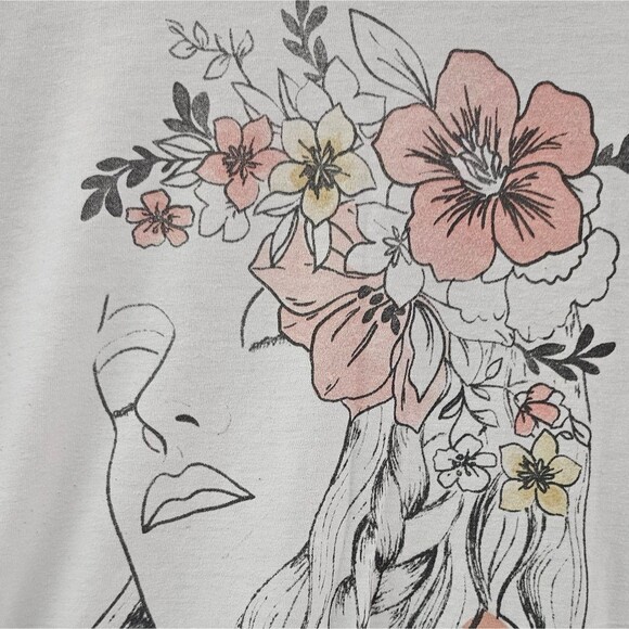 Torrid Graphic Floral Face Tee Women’s Plus 3X White Soft Tri-Blend Casual Top - Picture 5 of 10